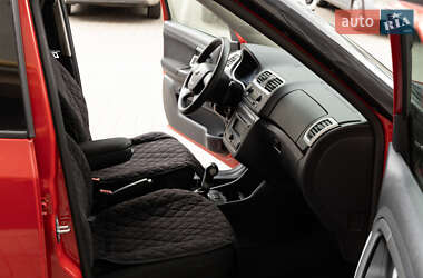 Хэтчбек Skoda Fabia 2009 в 
