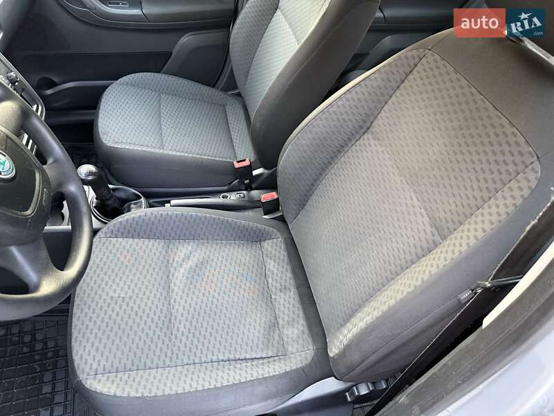Хэтчбек Skoda Fabia 2010 в Ахтырке фото 11 Хэтчбек Skoda Fabia 2010 в Ахтырке