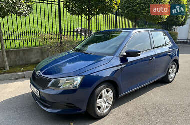 Хэтчбек Skoda Fabia 2016 в Киеве