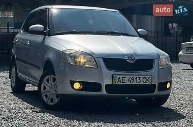 Хэтчбек Skoda Fabia 2008 в Днепре