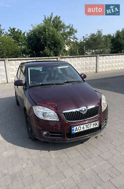 Хэтчбек Skoda Fabia 2009 в Ужгороде