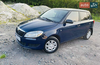 Хэтчбек Skoda Fabia 2011 в Ровно