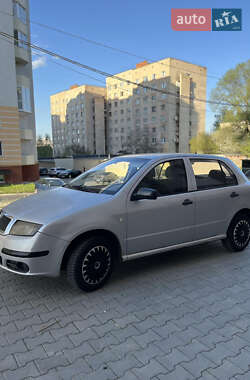 Хэтчбек Skoda Fabia 2006 в 