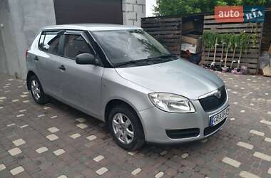 Хэтчбек Skoda Fabia 2009 в Чернигове