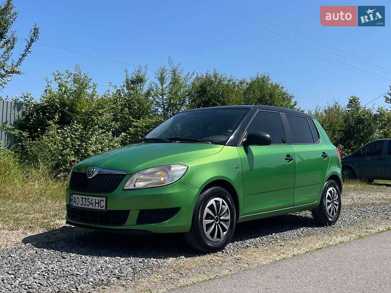 Хэтчбек Skoda Fabia 2014 в Ужгороде