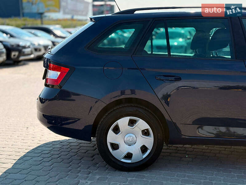 Універсал Skoda Fabia 2015 в Львові