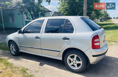 Хэтчбек Skoda Fabia 2000 в 