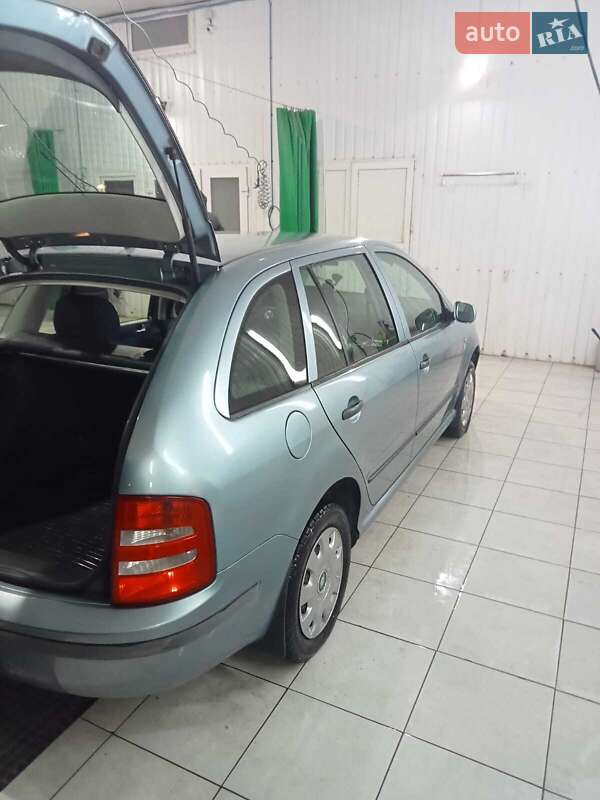 Універсал Skoda Fabia 2002 в Ізмаїлі