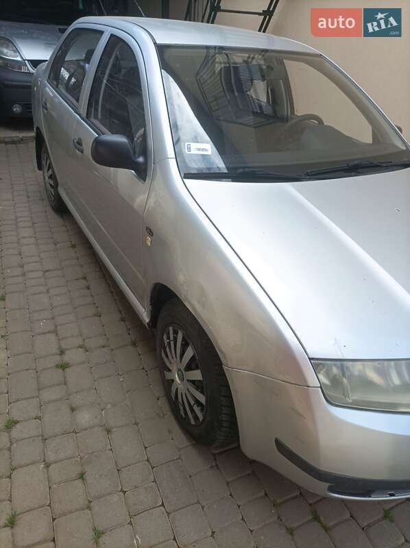 Седан Skoda Fabia 2002 в Рогатине