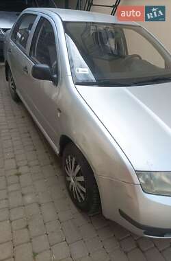 Седан Skoda Fabia 2002 в 