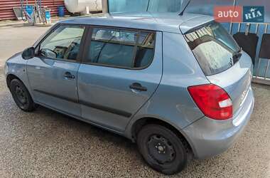 Хэтчбек Skoda Fabia 2009 в 
