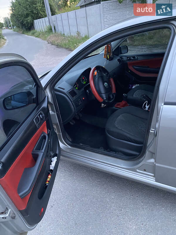 Хетчбек Skoda Fabia 2006 в Полтаві