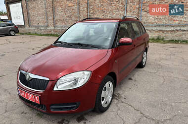 Универсал Skoda Fabia 2009 в Чернигове