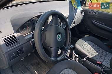 Седан Skoda Fabia 2007 в 