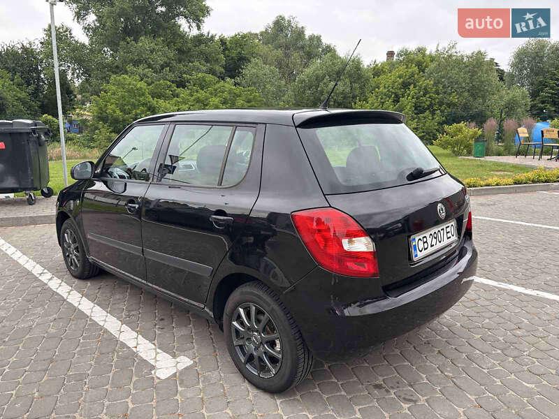 Хэтчбек Skoda Fabia 2007 в Чернигове