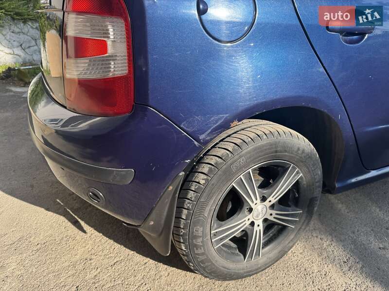 Хетчбек Skoda Fabia 2006 в Золочеві