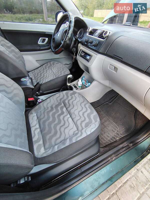 Хэтчбек Skoda Fabia 2008 в Павлограде