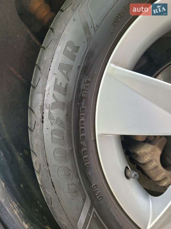 Універсал Skoda Fabia 2015 в Львові