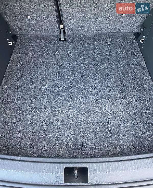 Універсал Skoda Fabia 2015 в Львові