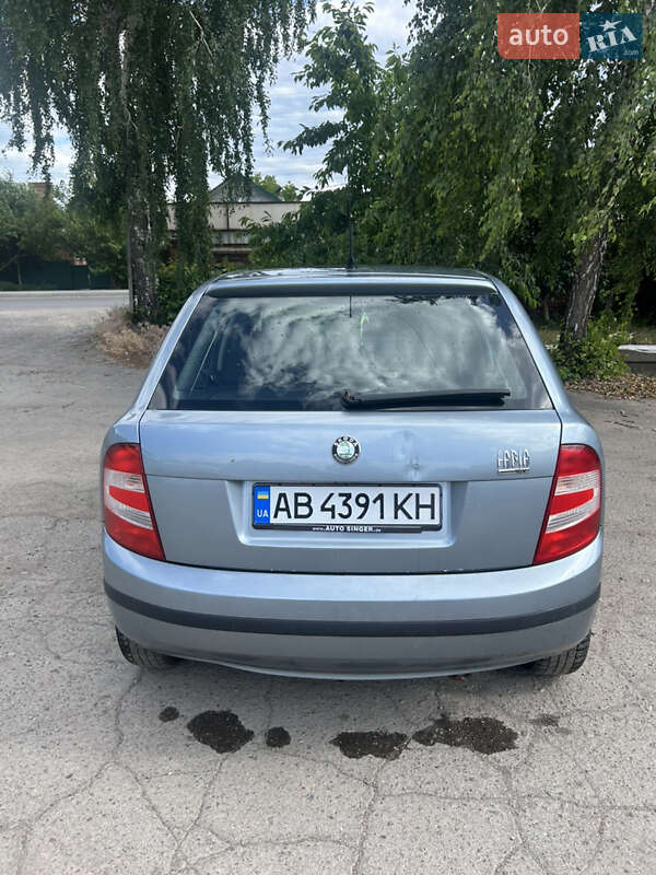 Хэтчбек Skoda Fabia 2006 в Гнивани