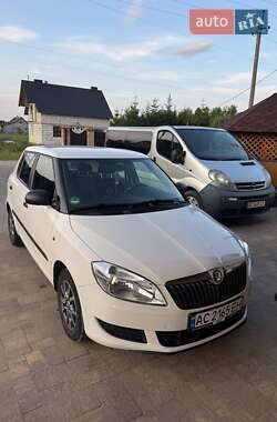 Хэтчбек Skoda Fabia 2010 в 