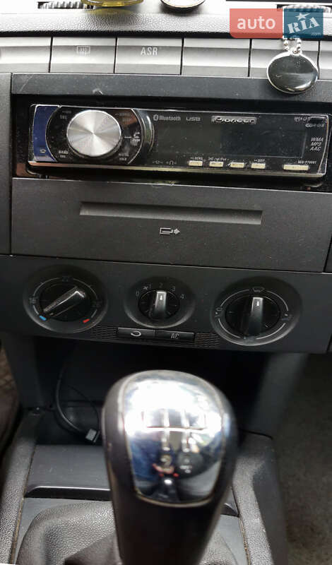 Універсал Skoda Fabia 2005 в Києві