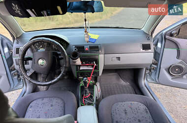 Седан Skoda Fabia 2002 в 