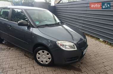 Хэтчбек Skoda Fabia 2009 в Сумах