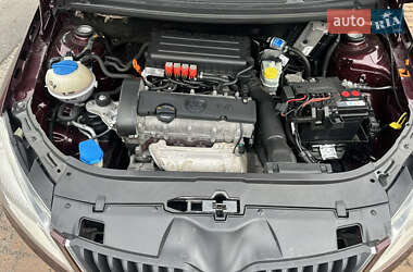 Хетчбек Skoda Fabia 2012 в Житомирі