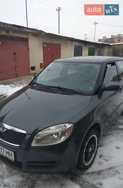 Хэтчбек Skoda Fabia 2008 в Стрые