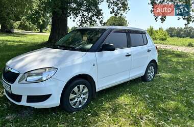 Хэтчбек Skoda Fabia 2011 в Шостке
