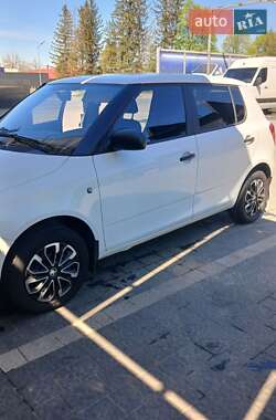 Хэтчбек Skoda Fabia 2009 в Самборе