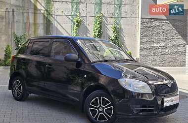 Хэтчбек Skoda Fabia 2007 в 