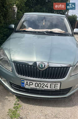 Хэтчбек Skoda Fabia 2010 в Запорожье