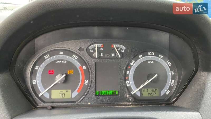 Хэтчбек Skoda Fabia 2006 в Киеве