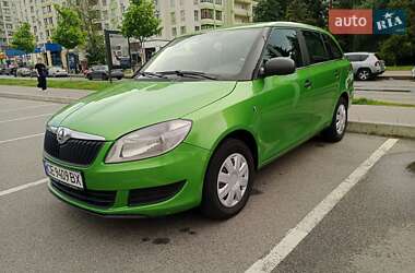 Універсал Skoda Fabia 2014 в Києві