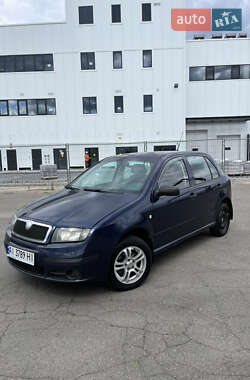 Хэтчбек Skoda Fabia 2004 в Киеве