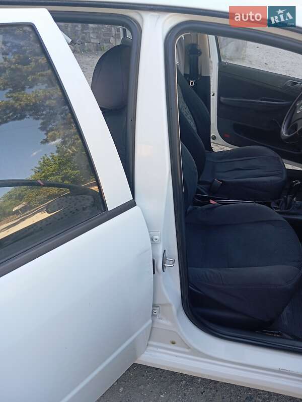 Хетчбек Skoda Fabia 2006 в Піщанці