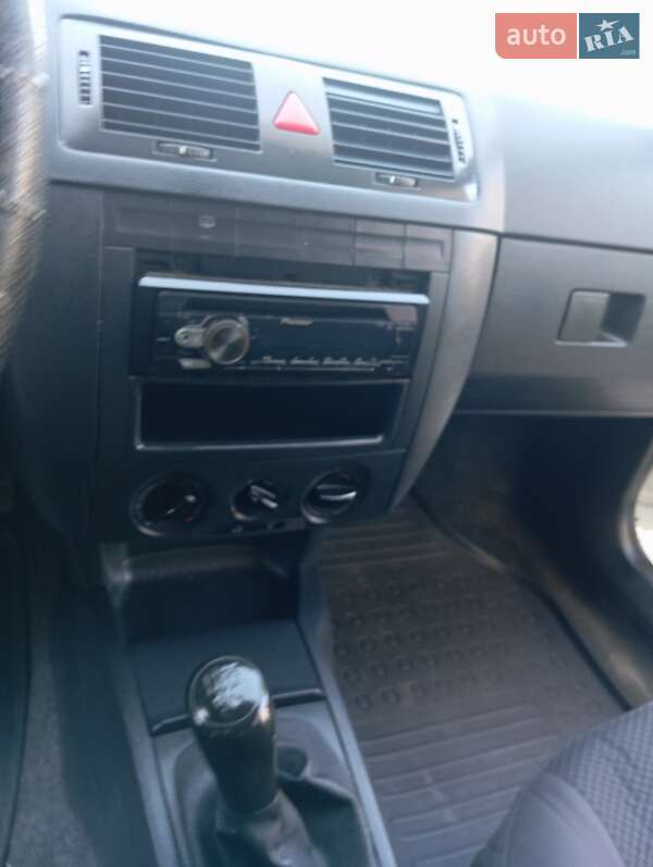 Хетчбек Skoda Fabia 2006 в Піщанці