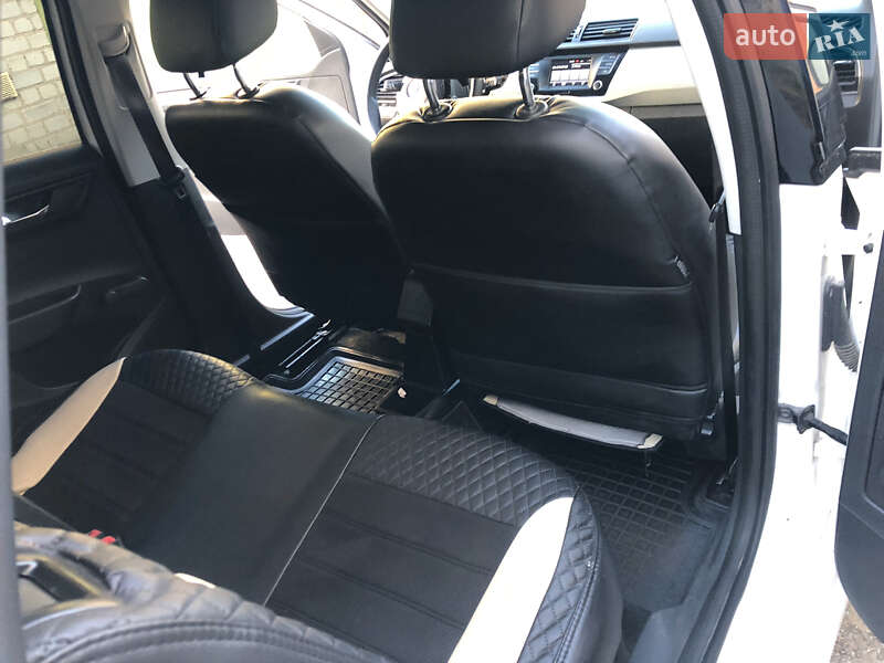Универсал Skoda Fabia 2015 в Житомире