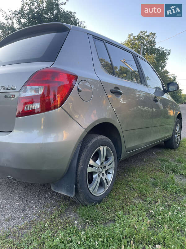 Хэтчбек Skoda Fabia 2012 в Чернигове фото 9 Хэтчбек Skoda Fabia 2012 в Чернигове