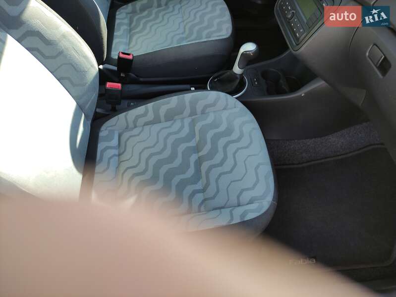 Универсал Skoda Fabia 2009 в Кривом Роге