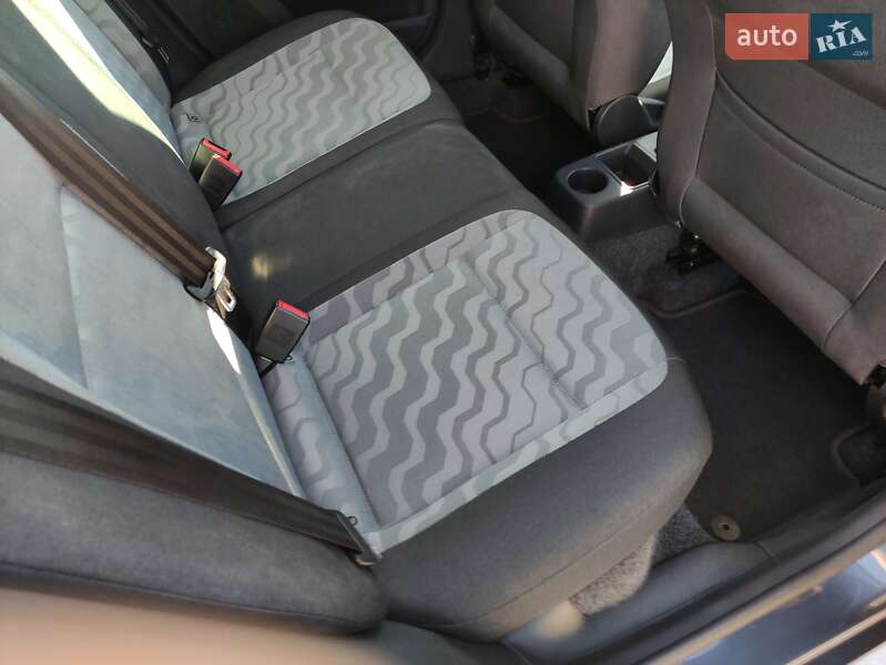 Универсал Skoda Fabia 2009 в Кривом Роге