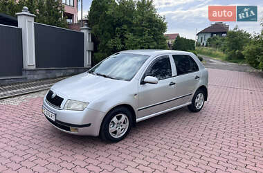 Хэтчбек Skoda Fabia 2001 в Черновцах