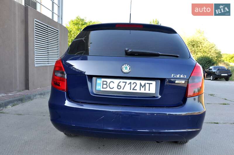 Універсал Skoda Fabia 2013 в Львові