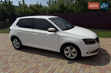 Хэтчбек Skoda Fabia 2016 в 
