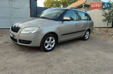 Універсал Skoda Fabia 2009 в Жмеринці