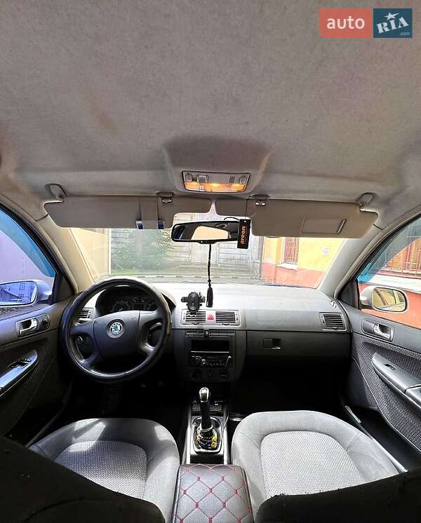 Седан Skoda Fabia 2004 в Харькове