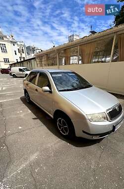 Седан Skoda Fabia 2004 в 