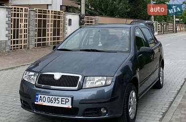 Седан Skoda Fabia 2005 в 